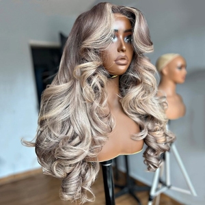 <span class=keywords><strong>Perruque</strong></span> HD 13x6 Ombrée Blond Thé au Lait avec Baby Hair Blond Cendré, Densité 200%, Pré-Épilée, Ondulée (Body Wave), Racines Brunes, Cheveux Humains pour Femmes - Product Image 1