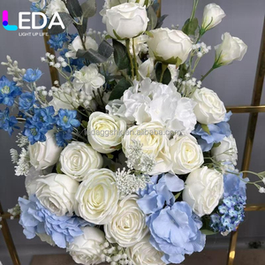 Centros de Mesa de Flores para Boda LEDA, Bola de Flores de Delphinium con Rosas Blancas y Azul Celeste, Centros de Mesa para Boda - Product Image 6