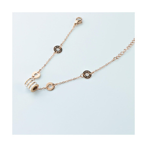 Bracelet à breloques en zircon en acier inoxydable en gros pour femmes, bijoux de mode Vefiery OEM ODM - Product Image 1