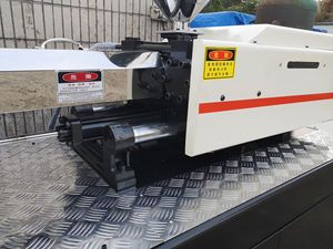 Macchina per Stampaggio a Iniezione di Plastica CHEN HSONG JM88-Ai di Seconda Mano, Attrezzatura Orizzontale da 88 Tonnellate - Product Image 3