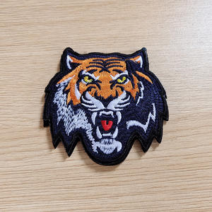 Patchs brodés Tigre à dents de sabre en toile écologique, motif Bête de la forêt, avec fixation auto-agrippante en résine, inaltérables, haute qualité, personnalisés - Product Image 5