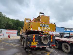 Grue sur chenilles d'occasion SANY STC350 35 tonnes, 85 % neuve, composants essentiels (moteur, boîte de vitesses, pompe, moteur, PLC) pour l'inspection vidéo - Product Image 3