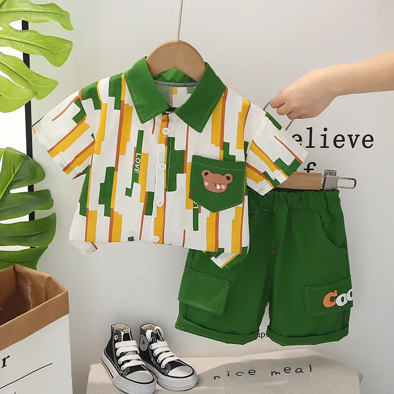 Vendita calda abbigliamento per bambini carino per 5 anni cartone animato Panda t-shirt ventilare bambini abbigliamento ragazzo Set a Guangzhou