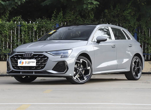 Audi A3 Modèle 2025 A3 Limousine 35TFSI Édition Prestige + Pack Luxe Select - Product Image 3