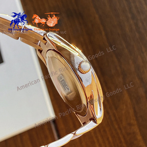 Cadran en diamant compact, exquis, luxueux et à la mode de qualité 5A avec une lumière dorée scintillante, montre à quartz pour femme - Product Image 4