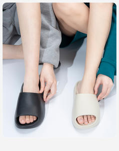 Vente en gros au prix d'usine de pantoufles de massage japonais EVA sandales de plage intérieures et extérieures souples pantoufles d'hiver à séchage rapide pour la maison - Product Image 2