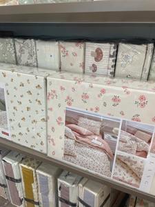 <span class=keywords><strong>Draps</strong></span> de <span class=keywords><strong>lit</strong></span> Queen Size <span class=keywords><strong>Draps</strong></span> plats 4 pièces en 1 Ensemble de <span class=keywords><strong>draps</strong></span> de <span class=keywords><strong>lit</strong></span> rouges 4 pièces En coton <span class=keywords><strong>Draps</strong></span> <span class=keywords><strong>Lit</strong></span> <span class=keywords><strong>2</strong></span> <span class=keywords><strong>places</strong></span> Vente en gros - Product Image 4