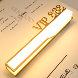 Letrero de Número de Habitación de Hotel de Lujo, Retroiluminado, de Acero Inoxidable, Placa LED para Puerta, Letrero de Número de Habitación Personalizado en Acrílico Dorado - Product Image 1