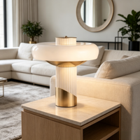 Lampe de table personnalisée pour hôtel, salon, hall d'entrée et décoration de chambre à coucher, style nordique postmoderne minimaliste, mobilier doux