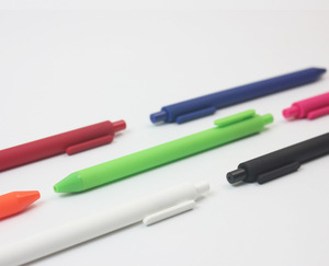 Regalos Promocionales IStapromo, Bolígrafo de Goma Personalizado Muy Económico con Logotipo, Bolígrafo de Plástico con Clic y Logotipo - Product Image 3