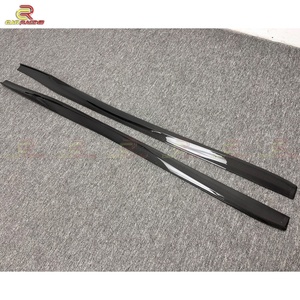 สเกิร์ตข้างคาร์บอนไฟเบอร์แบบเปียกสไตล์ V สำหรับ Nissan GTR R35 ปี 2017-2020 ชุดแต่งสเกิร์ตข้างคาร์บอนสำหรับรถยนต์ อะไหล่ตกแต่งรถยนต์ - Product Image 3