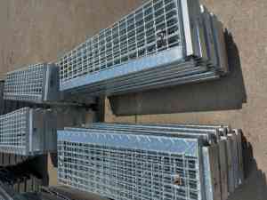 Vật liệu xây dựng của Meta công nghiệp cầu thang bước cầu thang thép lối đi cầu thang Tread Thép Grating - Product Image 2