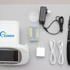 Réfractomètre portable manuel C100 pour le dépistage de la vision pédiatrique avec lumières de fixation multicolores – Équipement ophtalmologique - Product Image 5