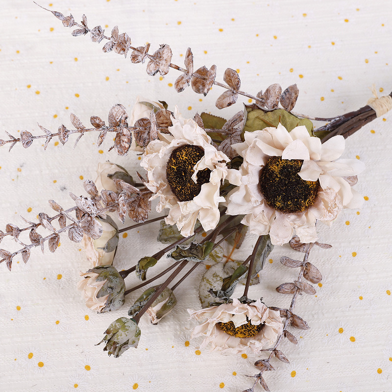 Sunflower Eucalyptus [Autumn White]