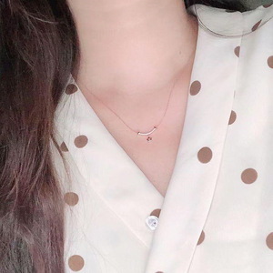 Collana con Ciondolo a Forma di Stella Cadente e Faccina Sorridente per Donna, Gioiello di Moda per Uso Quotidiano - Product Image 4