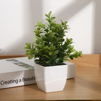 Tanaman Bonsai Mini Plastik Buatan dengan Bunga Busa - Ringan, Tahan Lama, Ramah Lingkungan, Dekorasi Rumah untuk Tahun Baru