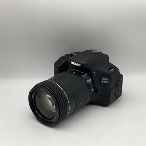 Cámara DSLR Canon 600D Usada con Lente IS de 18-135 mm, Estado A+, Cámara de Entrada Ideal para Principiantes, DSLR Usada con Lente Estabilizada - Product Image 1