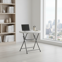 Ensemble de table à manger légère et neuve, 4 places, table pliante en plastique avec structure en acier, portable pour les événements et les fêtes en plein air