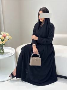 Vêtements Abaya pour femmes, robe musulmane Loriya, motif personnalisé, tissu satiné, abaya à manches chauve-souris, modèles d'abaya - Product Image 2