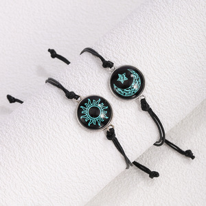 Braccialetto Romantico Sole Luna <span class=keywords><strong>per</strong></span> Coppie, Luminoso al Buio, con Gemma del Tempo, Cordino Regolabile in Terylene, Idea Regalo Anniversario - Product Image 3