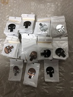En gros Emblème automobile en alliage de zinc Punisher en métal, gaufré, électroplaqué, estampé, en stock