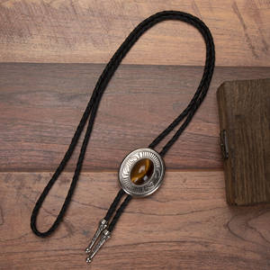 قلادة فيروزية مع سلسلة طويلة من الجلد الصناعي المجدول، ربطة عنق بولو عصرية للرجال والنساء، مطلية بالذهب على شكل/نمط أرقام - Product Image 3