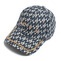 Topi Dad Korea Grosir untuk Wanita, Model Sporty dengan Patch Huruf Metalik, Hiasan Berlian Imitasi, Tali Pengatur, Motif Kotak-kotak yang Eksklusif dan Modis