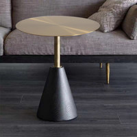 Table d'appoint de salon mobile de style nordique en bois massif, table à thé minimaliste d'angle, table basse créative de luxe léger, petite table