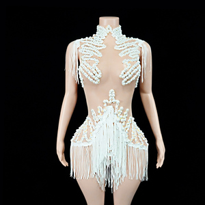 Justaucorps en maille à franges de perles blanches Pearl Couture Regal Swan, couleur ivoire, pour Gala, Diva, Mariage, Showgirl, Performer, Costume de scène - Product Image 1