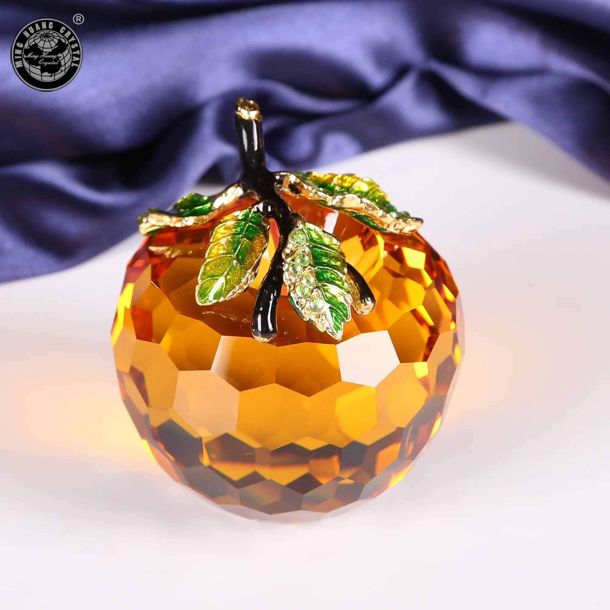 MH-PG013 Crystal Fruit Colorful Golden Leaf Decoration Crystal Glass Apple Souvenir