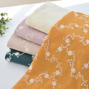 Tessuto pieghettato pieghettato di buona qualità camicia elegante pieghettata in puro cotone indumento tessuto ricamato in crepe jacquard di cotone floreale