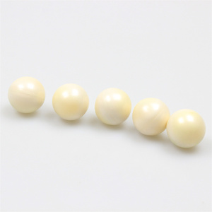 เพนท์บอลยิงกลางแจ้งสไตล์ใหม่เปลือกสีขาว0.68สีเหลืองเติมไม่เป็นพิษย่อยสลายได้สำหรับผู้ใหญ่ - Product Image 3