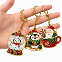 Porte-clés émaillé de Noël, Bonhomme de neige, Globe à neige, Pingouin, Tasse de Père Noël, Personnalisé OEM, Plaqué or, Vente en gros, Fabricant