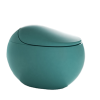 Toilette intelligente en céramique blanche de style européen, design œuf, double chasse d'eau avancée, siège chauffant, télécommande, veilleuse