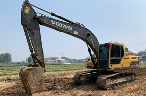 Excavadora de Cadenas Volvo EC210 Usada de Alta Calidad, Motor de 123kW, Capacidad de Cucharón de 1.1m, de <span class=keywords><strong>Segunda</strong></span> <span class=keywords><strong>Mano</strong></span> en Venta - Product Image 2