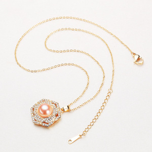 Collar de Perlas de Agua Dulce con Cadena de Circonia Incrustada en Oro Chapado en Cobre de Estilo Étnico, Venta al por Mayor de un Puesto Budista - Product Image 3