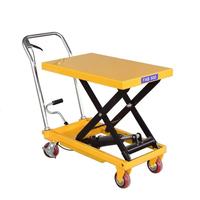 Chariot élévateur hydraulique mobile à ciseaux avec pompe manuelle pour le transfert de marchandises en entrepôt et en usine