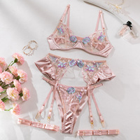 2025 gros dentelle Lingerie ensemble Sexy jarretière Lingerie noël Lingerie saint valentin ensemble Transparent broderie soutien-gorge et string ensemble
