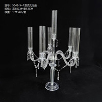 Chandeliers modernes en acrylique transparent à haute transparence, parfaits pour les décorations de table de fête et les décorations d'intérieur.