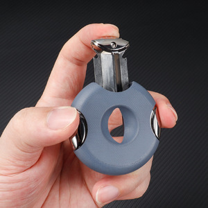 Coupe-cigares rond en acier inoxydable, lame portable, ouverture à un bouton, pour accessoires de cigares - Product Image 1