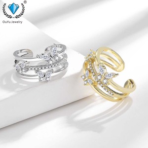 Anello Elegante e Delicato a Forma di Farfalla in Ottone Placcato Argento con Temperamento Dolce e Zirconi Brillanti Micro-Incastonati - Product Image 1