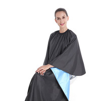 Cape de Coiffure Imperméable en Polyester pour Salons – Protection pour Téléphone et Tablier de Coiffeur pour Permanente et Coloration – Fourniture Directe Usine