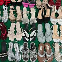 Vente en gros de chaussures d'occasion S14, sandales pour femmes, sandales d'été d'occasion, lots mixtes de sandales plates pour femmes