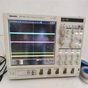 Osciloscopio Digital de Fósforo Tektronix DPO70604C con Ancho de Banda de 6 GHz - Product Image 2