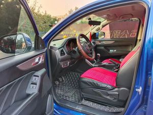 El motor de gasolina o diésel Great Wall Gun pickup versión azul 2,0 T puede satisfacer la demanda de carga diaria - Product Image 5