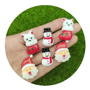 Hot Selling Christmas Theme Ornament Mini Resin Snowman Socks Xmas Decoration Figurines For Crafts Holiday Party Dollhouse Decor
