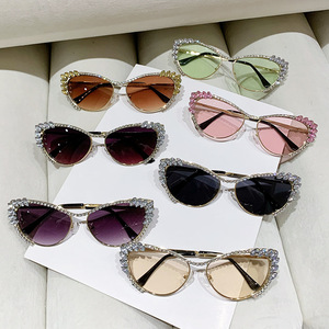 50334 New Arrival Fashion Popular Rhinestones Metal Modern Trendy Women Vintage <b>Sunglasses</b> - Product Image 2