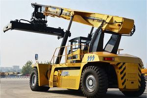 Apilador de Contenedores Xugong XCS45 de 45 Toneladas en Venta - Product Image 5