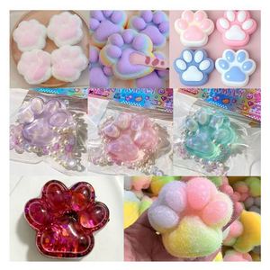 ของเล่นบีบลดความเครียดรูปอุ้งเท้าแมว PVC/PUR แบบขายส่ง แพ็ค 12 ชิ้น เนื้อมอจิ บีบแล้วคืนตัวช้า ของเล่นบีบสุดน่ารัก - Product Image 2