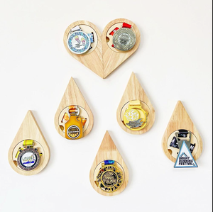 Oneway Factory Wholesale Custom Sport Marathon Race Medal Holder Eco-Friendly Fashion Silk Screen Printed Wooden Medal Hanger
